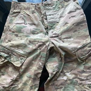 Military surplus combat pants. 30 x 32 flame resistant